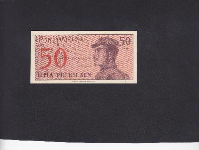 Beschrijving achterzijde: VOLONTEER